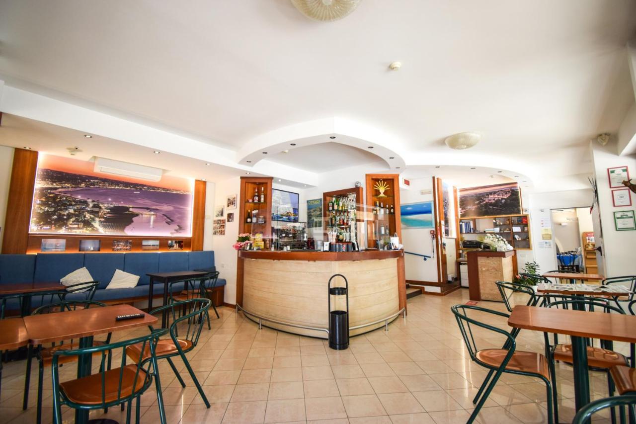 Hotel La Plage Cattolica Esterno foto